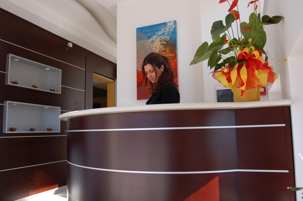 Hotel Flaminio Tavernelle Serrungarina Экстерьер фото
